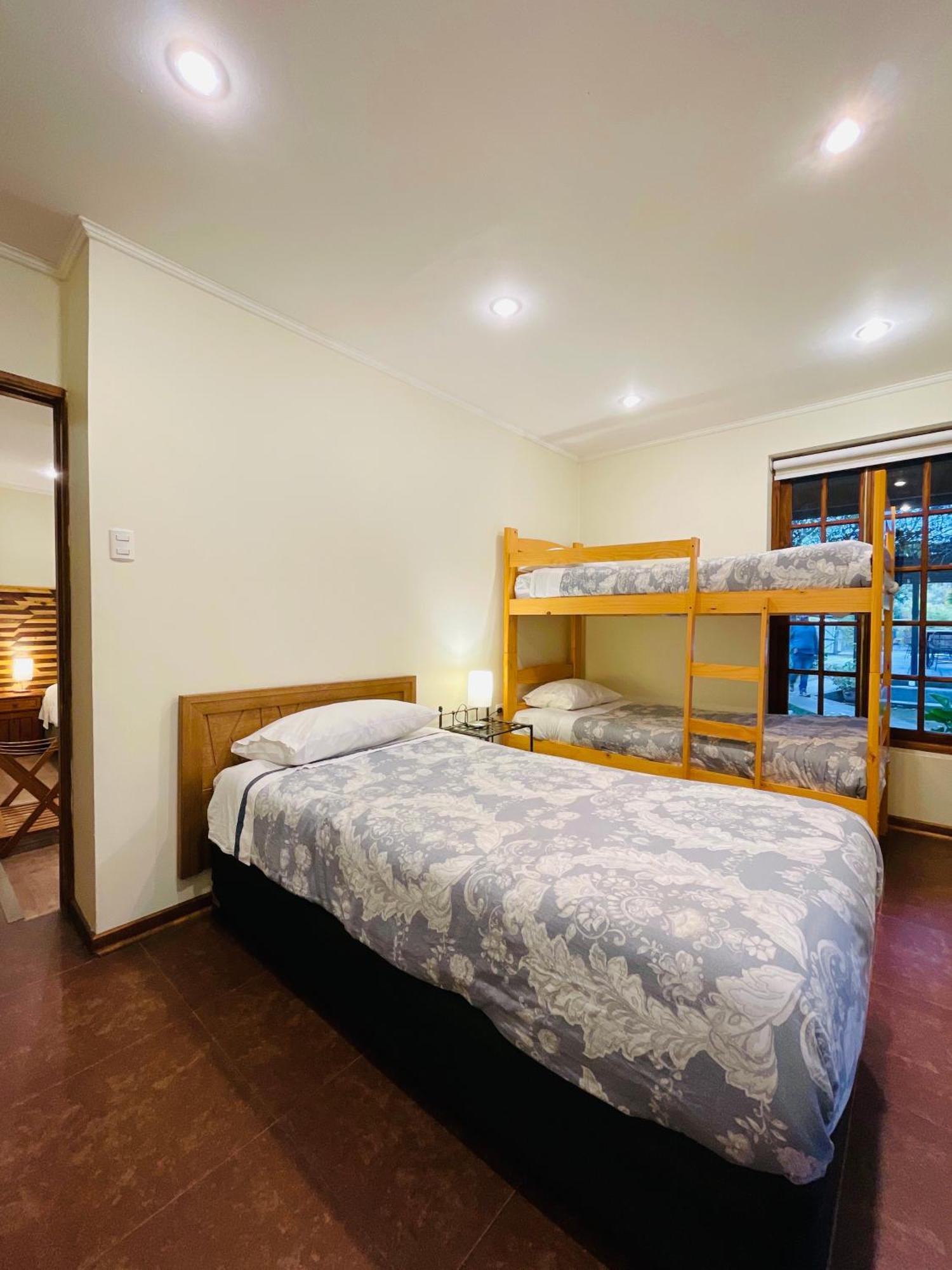 Hotel Hoja De Parra Santa Cruz Extérieur photo