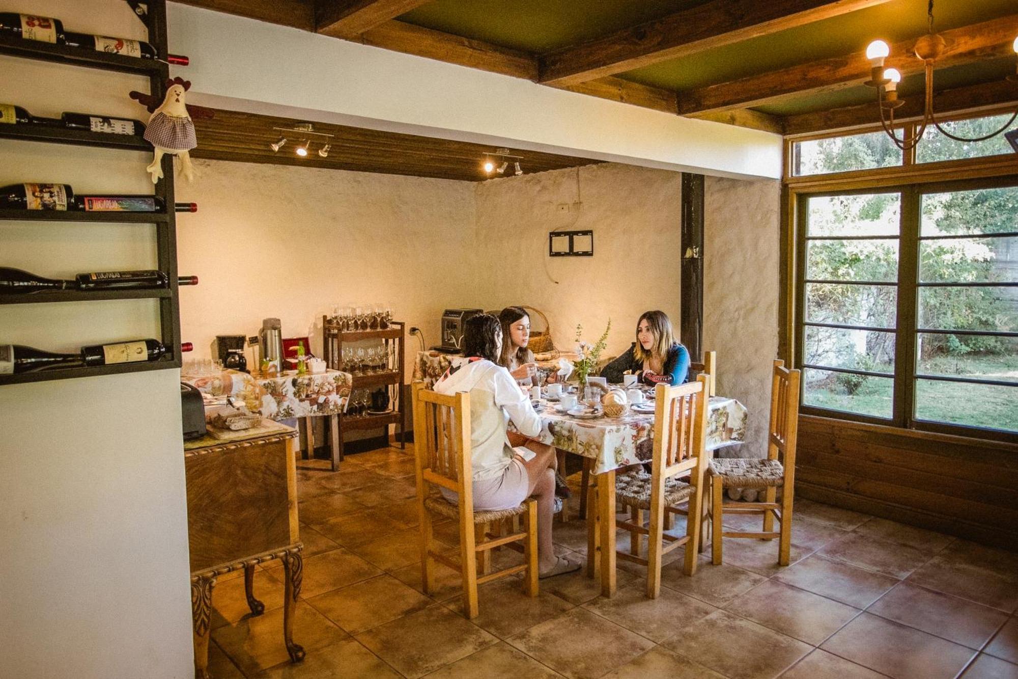 Hotel Hoja De Parra Santa Cruz Extérieur photo